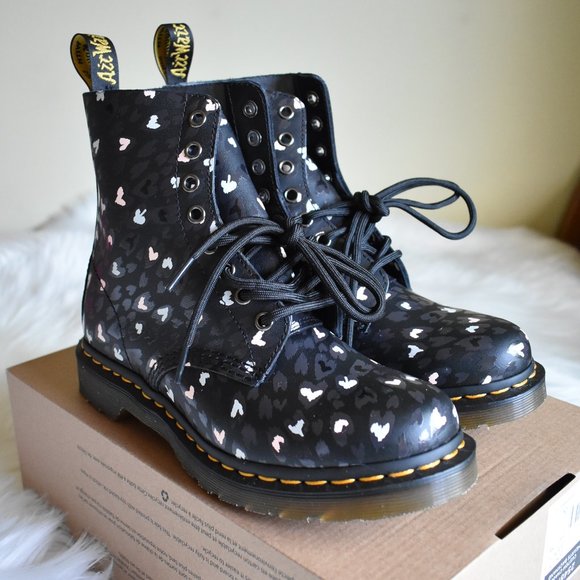 dr martens pascal leather